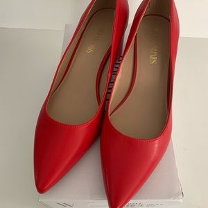 DREAMERS ladies size 9.5